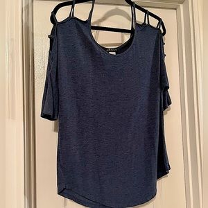 Heathered blue 3/4 sleeve top